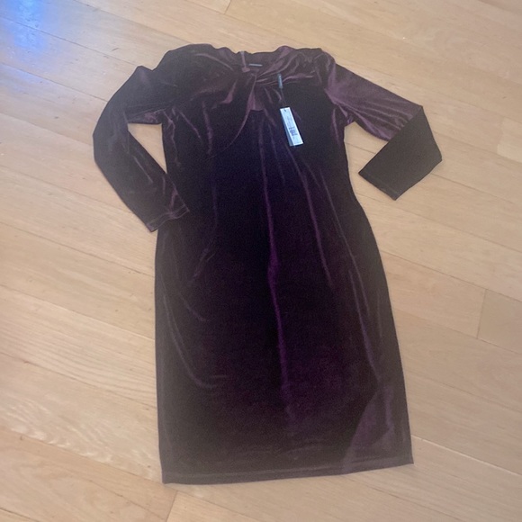 Elie Tahari TWIST NECK VELVET DRESS - Picture 4 of 8